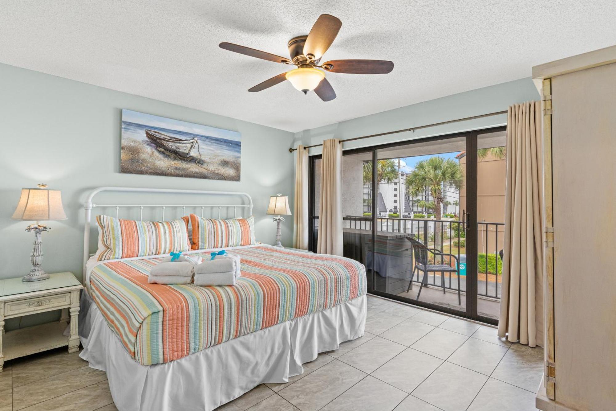 Holiday home One Round! 3br 3ba Sleeps 10! 11 Pools! Golf Courses! Tennis Courts! Panama City Beach