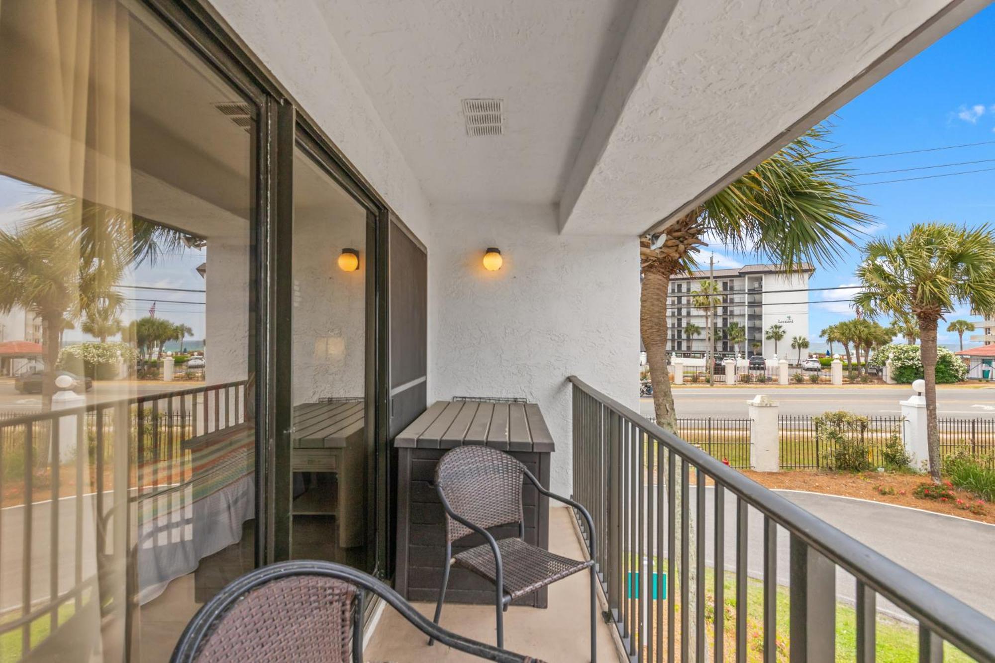 One Round! 3br 3ba Sleeps 10! 11 Pools! Golf Courses! Tennis Courts! * Panama City Beach