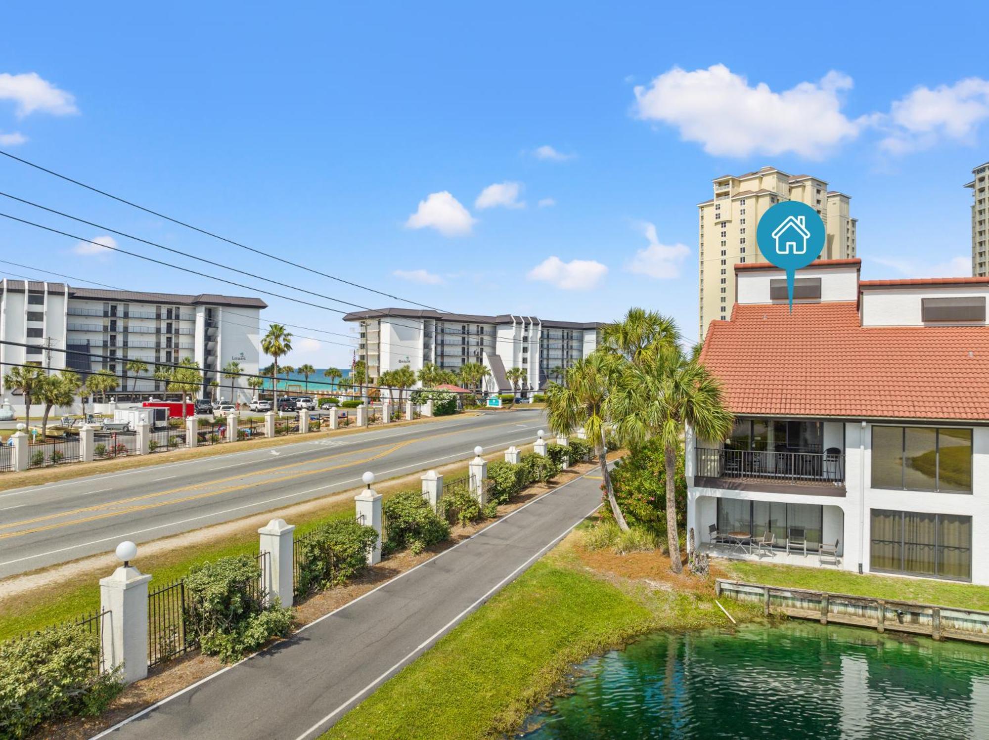 One Round! 3br 3ba Sleeps 10! 11 Pools! Golf Courses! Tennis Courts! Holiday home Panama City Beach