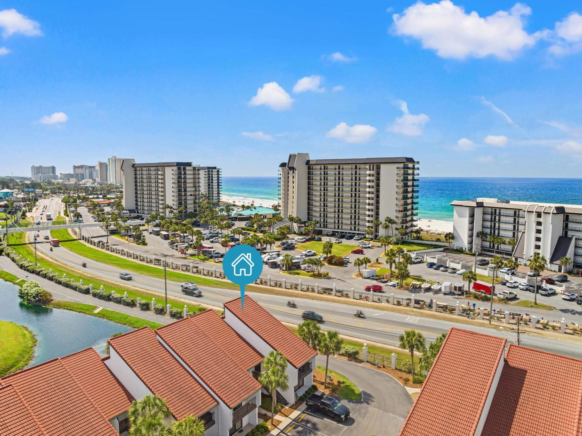 Holiday home One Round! 3br 3ba Sleeps 10! 11 Pools! Golf Courses! Tennis Courts! Panama City Beach