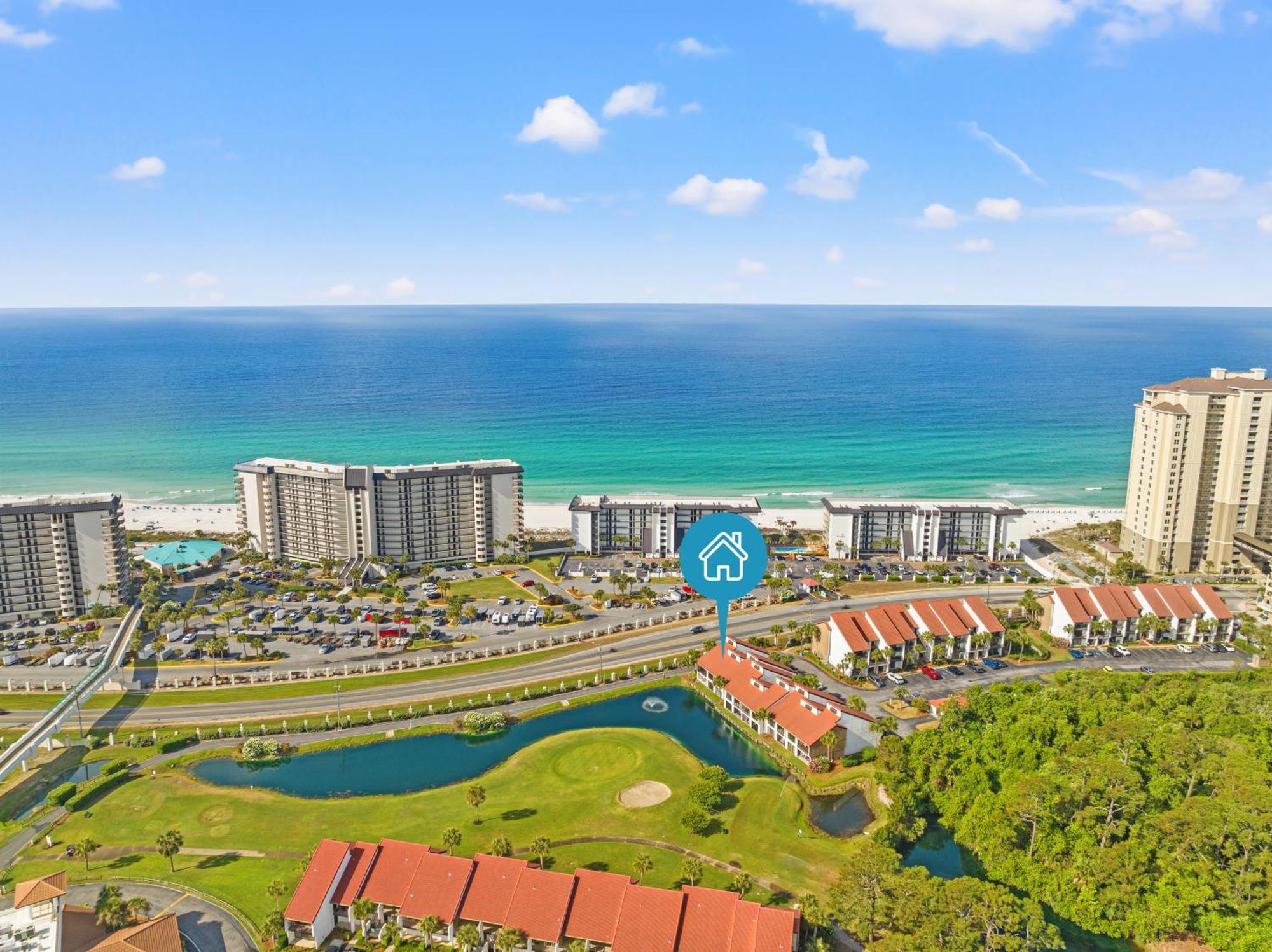 One Round! 3br 3ba Sleeps 10! 11 Pools! Golf Courses! Tennis Courts! *