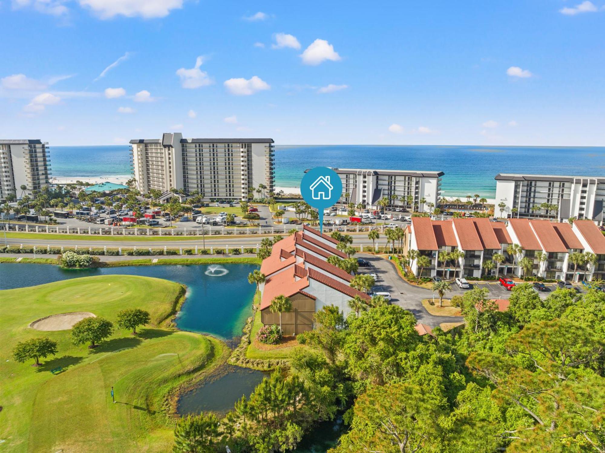 One Round! 3br 3ba Sleeps 10! 11 Pools! Golf Courses! Tennis Courts!