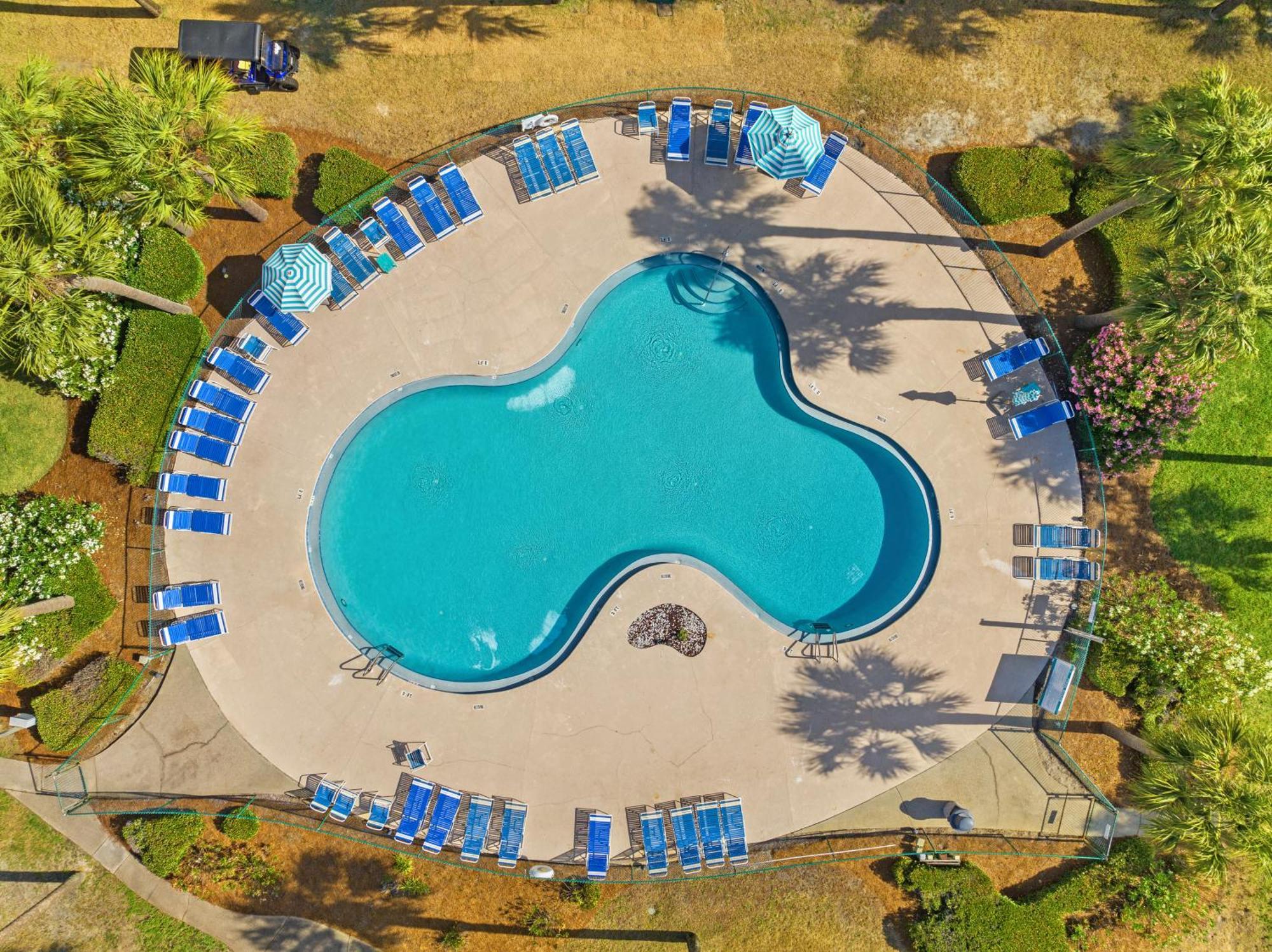 One Round! 3br 3ba Sleeps 10! 11 Pools! Golf Courses! Tennis Courts! Holiday home Panama City Beach